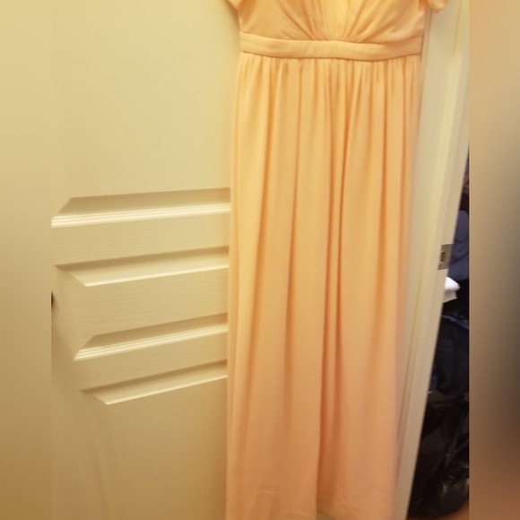 Lulu’s off the shoulder long dress 🌸 - Picture 3 of 5